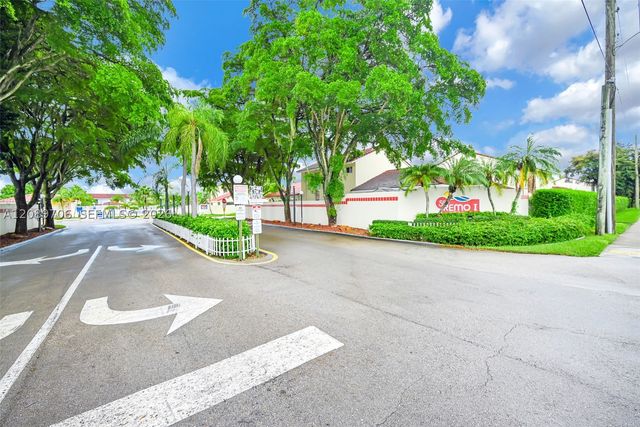 2414 San Remo Cir, Homestead, FL 33035