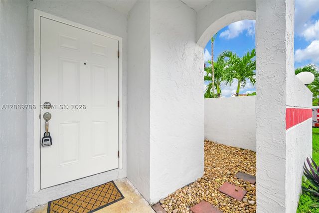 2414 San Remo Cir, Homestead, FL 33035