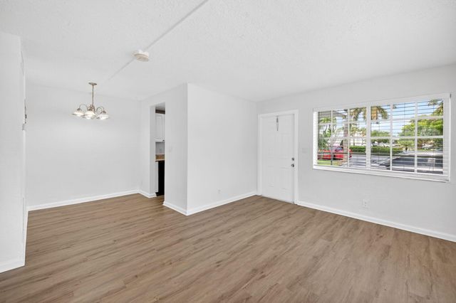 3201 NE 7th Avenue C, Pompano Beach, FL 33064