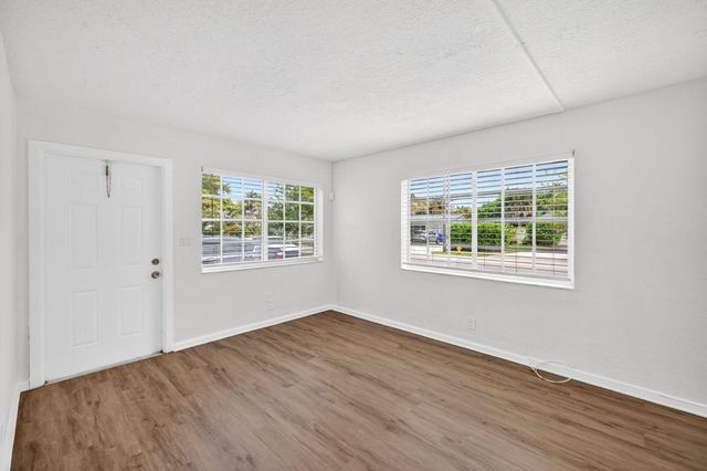 3201 NE 7th Avenue C, Pompano Beach, FL 33064