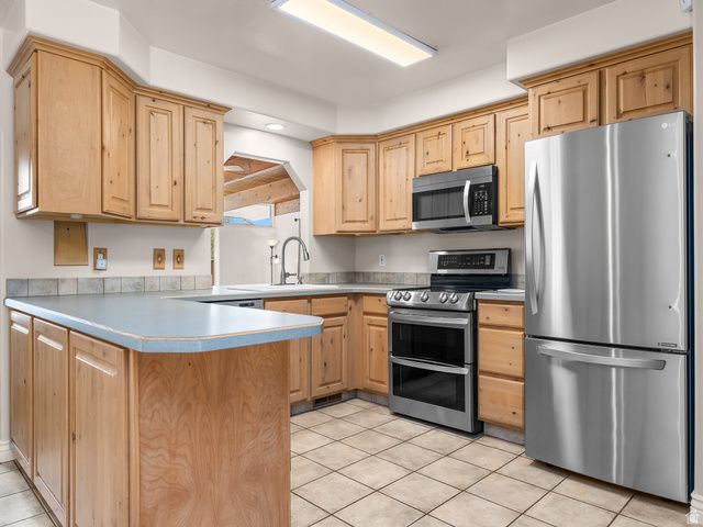 1239 SHERIDAN DR, Ogden, UT 84404