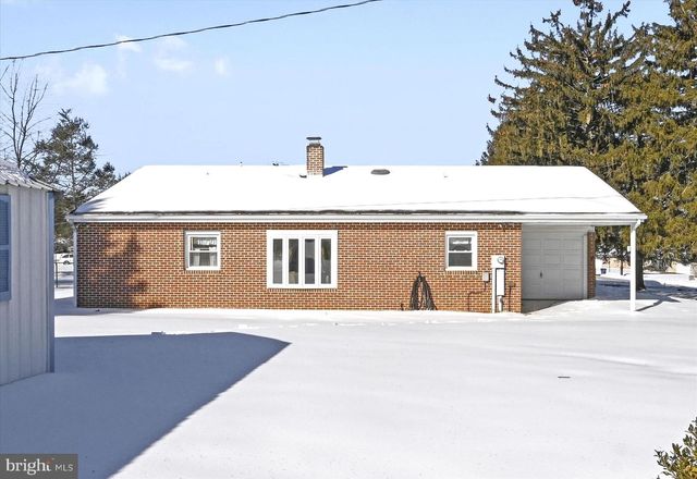 921 SKYLIGHT DR, York, PA 17402