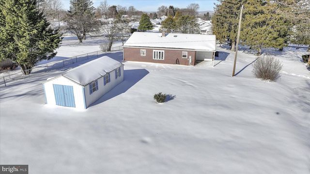 921 SKYLIGHT DR, York, PA 17402