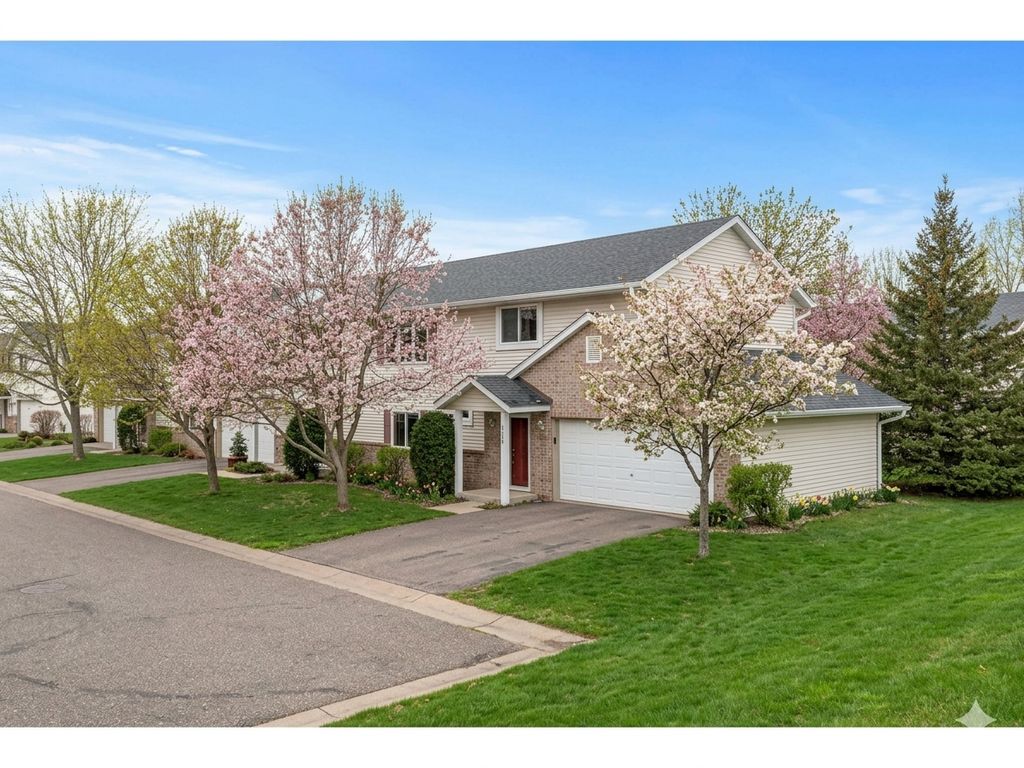 6362 207th Street N, Forest Lake, MN 55025 — exterior