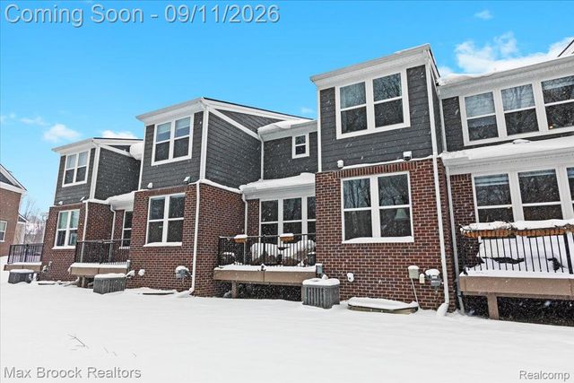 40115 Premier Drive 22, Northville Township, MI 48170