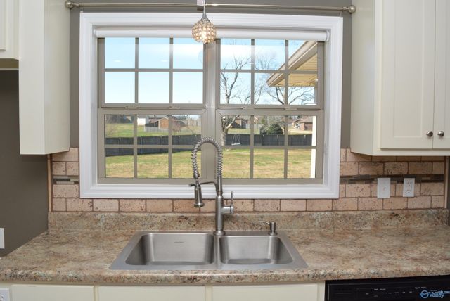 21255 Barley Terrace Drive, Elkmont, AL 35620