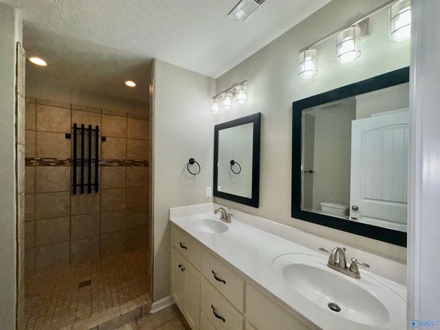 21255 Barley Terrace Drive, Elkmont, AL 35620