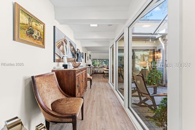 15 Calibogue Cay Rd Apt 388, Hilton Head Island, SC 29928