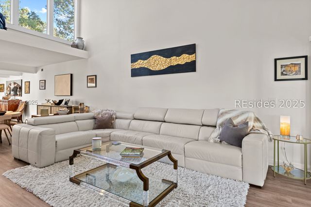 15 Calibogue Cay Rd Apt 388, Hilton Head Island, SC 29928