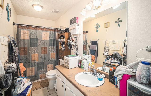 117 WALNUT CREEK Drive, Azle, TX 76020