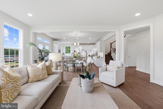 14496 AURORA DR, Woodbridge, VA 22193