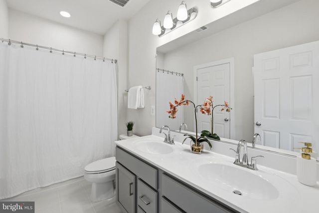 14496 AURORA DR, Woodbridge, VA 22193