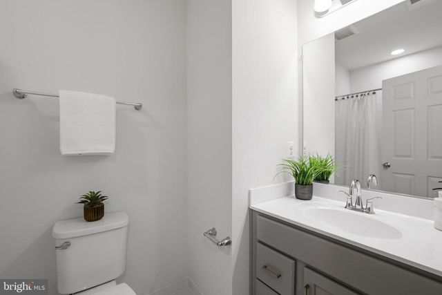 14496 AURORA DR, Woodbridge, VA 22193