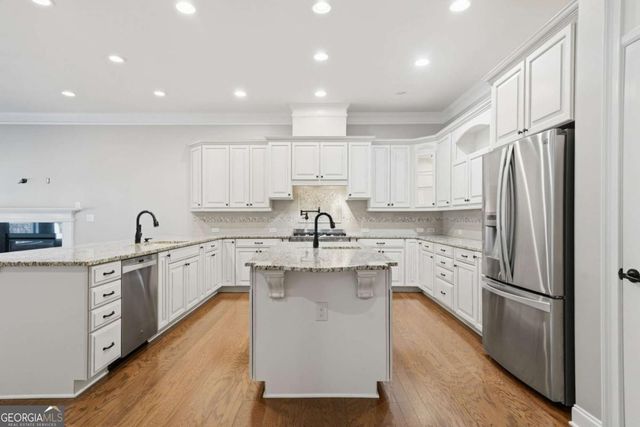 655 Hemlock Trail, Canton, GA 30114