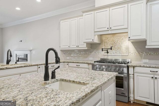 655 Hemlock Trail, Canton, GA 30114