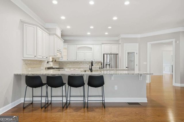 655 Hemlock Trail, Canton, GA 30114