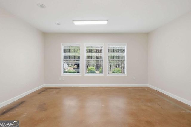 655 Hemlock Trail, Canton, GA 30114