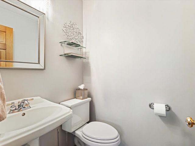 12486 Whispering Winds Drive, Roscoe, IL 61073