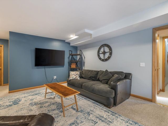 12486 Whispering Winds Drive, Roscoe, IL 61073