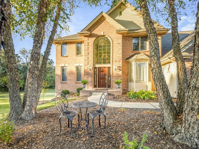 12486 Whispering Winds Drive, Roscoe, IL 61073