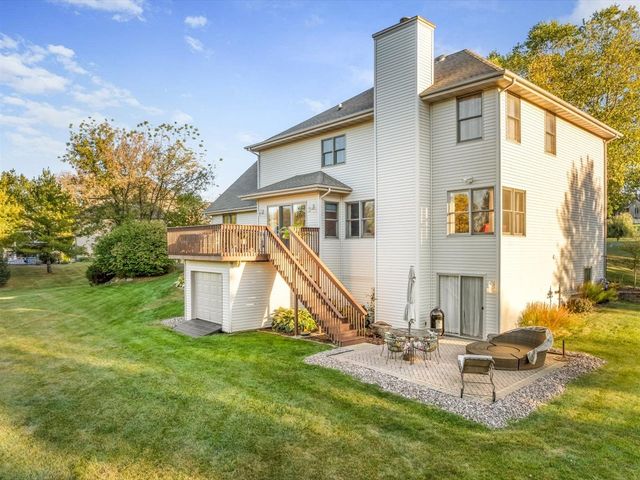 12486 Whispering Winds Drive, Roscoe, IL 61073