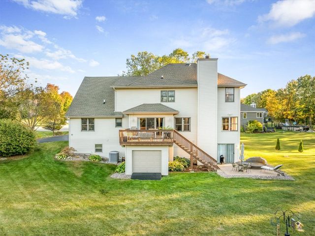 12486 Whispering Winds Drive, Roscoe, IL 61073