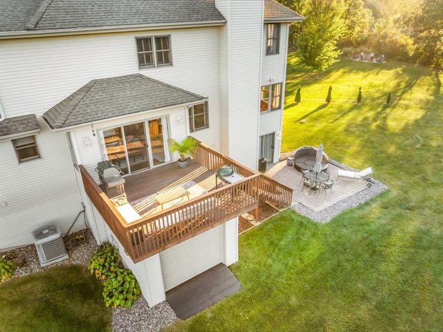 12486 Whispering Winds Drive, Roscoe, IL 61073