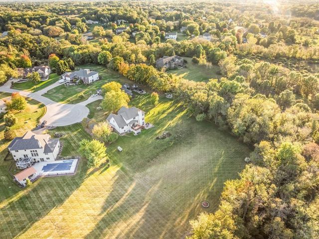 12486 Whispering Winds Drive, Roscoe, IL 61073