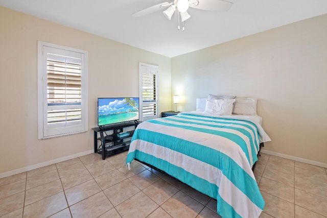 1100 Crystal Lake Drive 105, Deerfield Beach, FL 33064