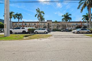 1100 Crystal Lake Drive 105, Deerfield Beach, FL 33064