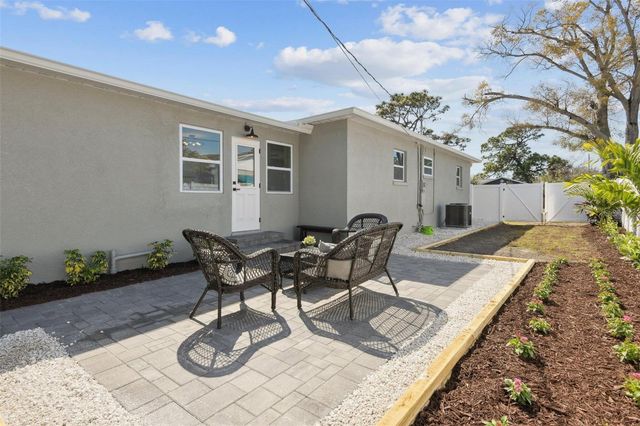 5921 15TH AVENUE S, Gulfport, FL 33707