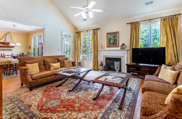 110 Benjamins CT, Seaford, VA 23696