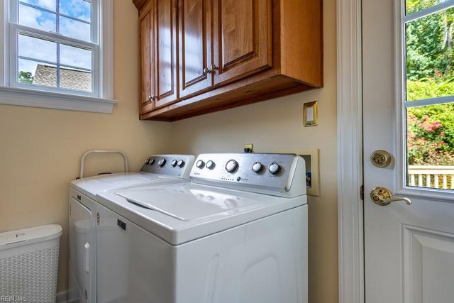 110 Benjamins CT, Seaford, VA 23696