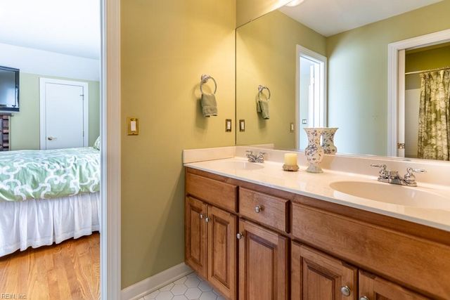 110 Benjamins CT, Seaford, VA 23696