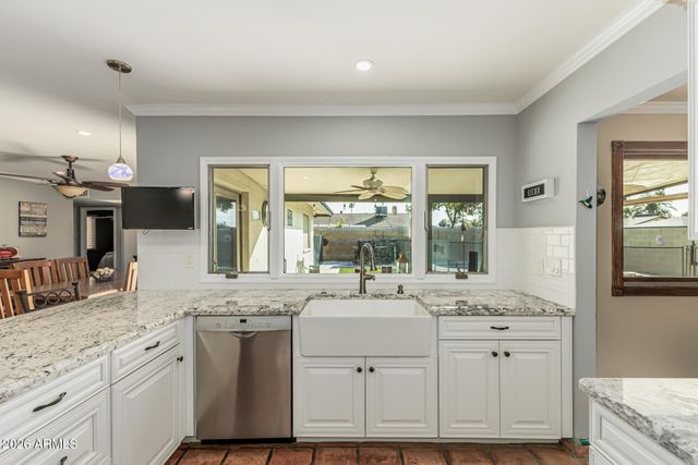 1003 E WATSON Drive, Tempe, AZ 85283