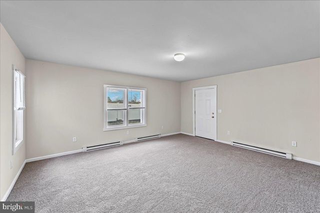 162 W MAIN ST, Elkton, MD 21921