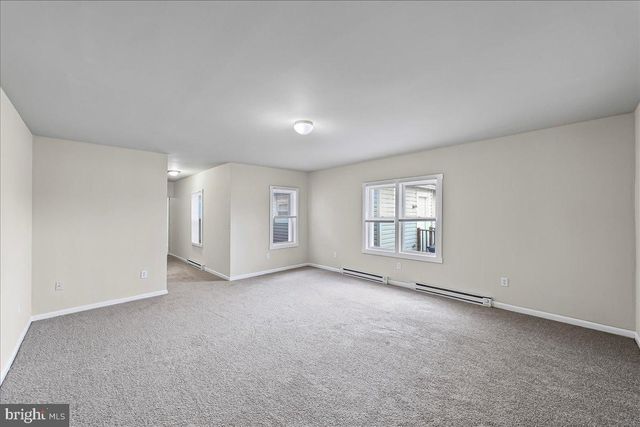 162 W MAIN ST, Elkton, MD 21921