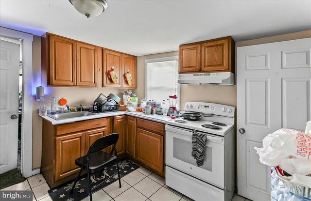 162 W MAIN ST, Elkton, MD 21921