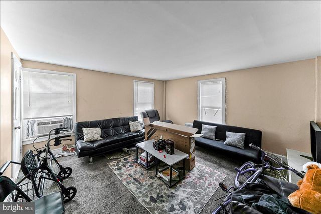 162 W MAIN ST, Elkton, MD 21921