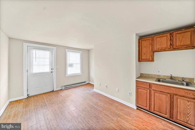 162 W MAIN ST, Elkton, MD 21921