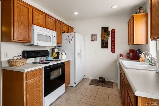 10116 N Avenida Vientos, Kingman, AZ 86409