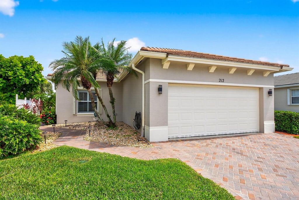 212 SW Coconut Key Way, Port St Lucie, FL 34986