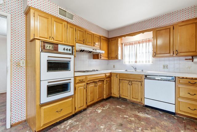 17639 Rd 224, Porterville, CA 93257