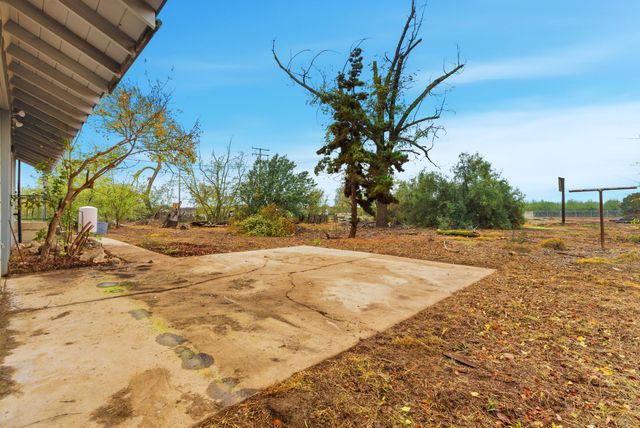 17639 Rd 224, Porterville, CA 93257