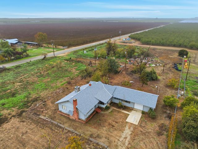 17639 Rd 224, Porterville, CA 93257