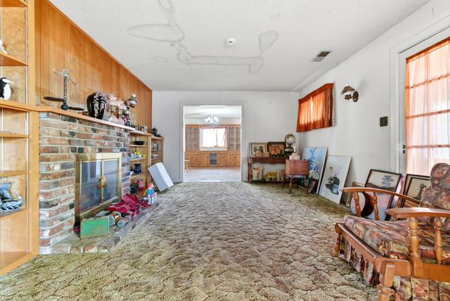 17639 Rd 224, Porterville, CA 93257