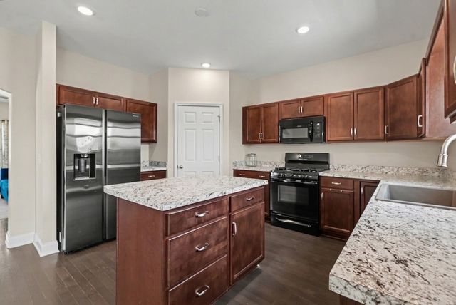 1383 Wentworth Dr, Gallatin, TN 37066