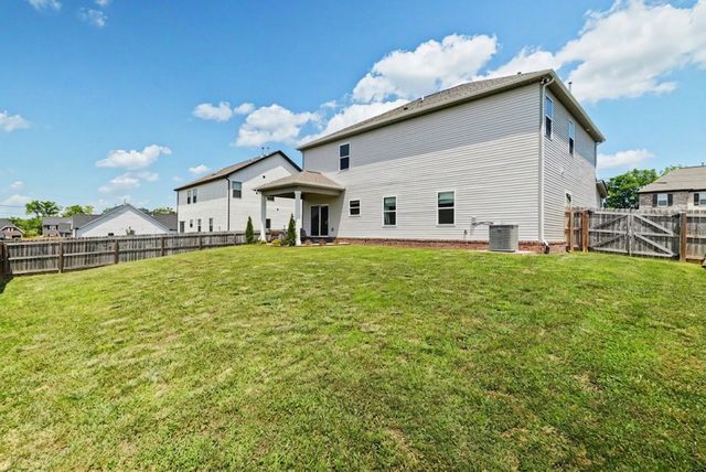 1383 Wentworth Dr, Gallatin, TN 37066