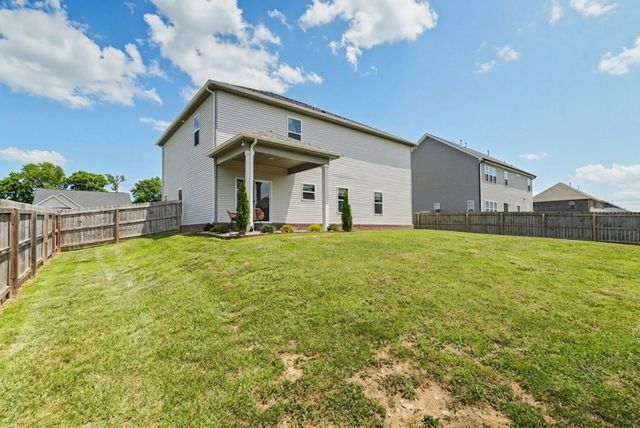 1383 Wentworth Dr, Gallatin, TN 37066