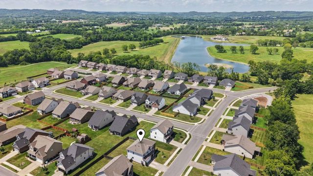 1383 Wentworth Dr, Gallatin, TN 37066